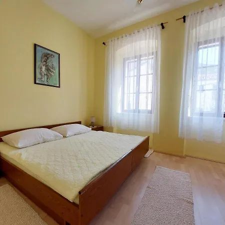 Guest house Nada 2*